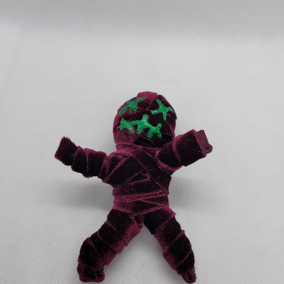 Mummy Velvet Voodoo Doll - Picture 5 of 6